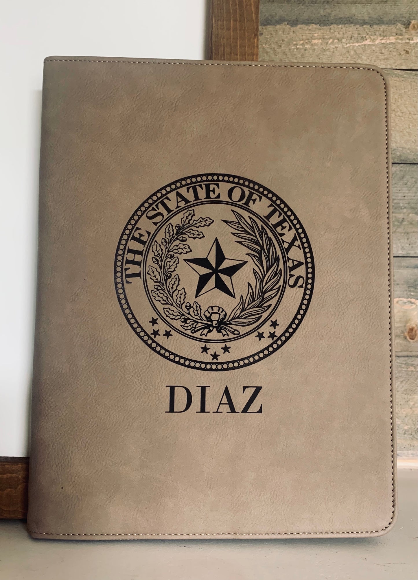 Personalized Portfolio with Notepad