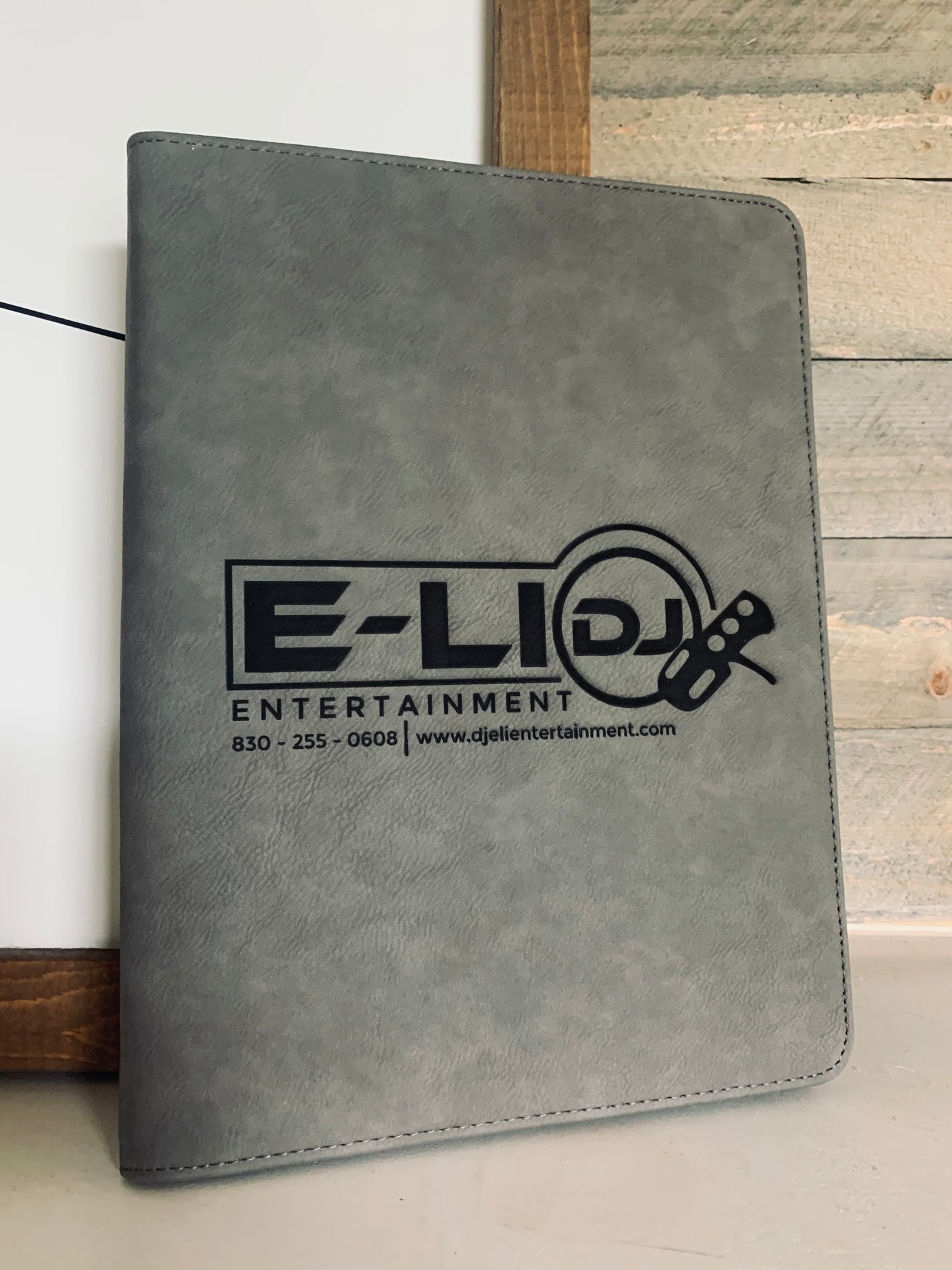 Personalized Portfolio with Notepad