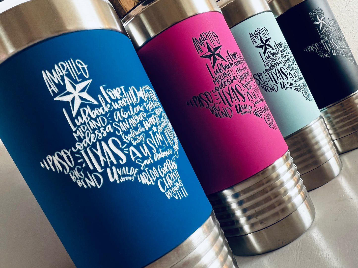 20 oz. Tumbler with Silicone Grip and Clear Lid