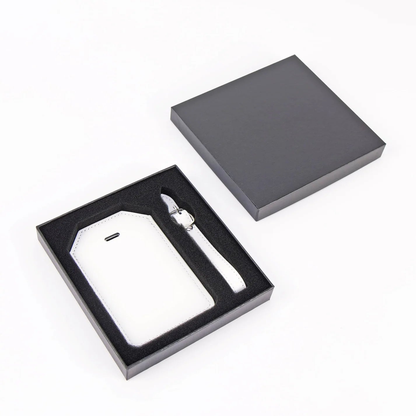 Luxury Travel Luggage Tag with Privacy Flap