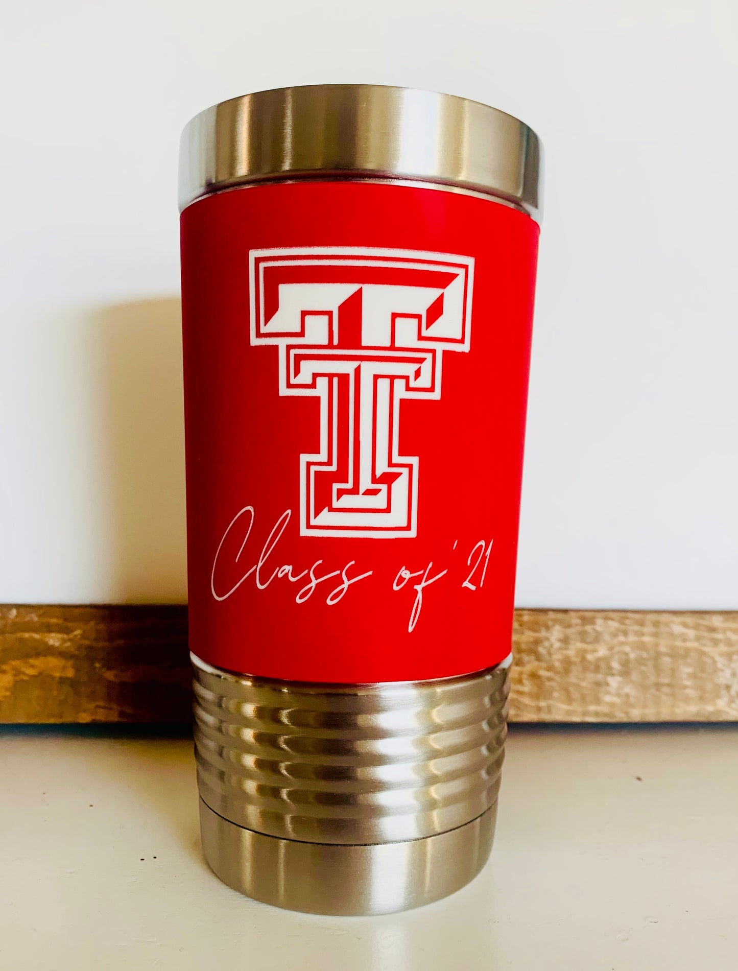 20 oz. Tumbler with Silicone Grip and Clear Lid